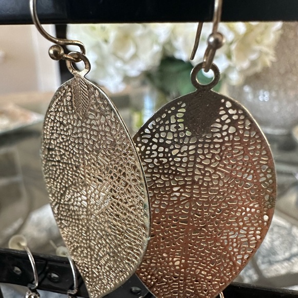 Gold Leaf Dangle Earrings - Picture 1 of 2